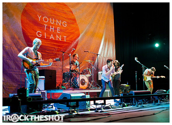 young the giant at pnc-5363