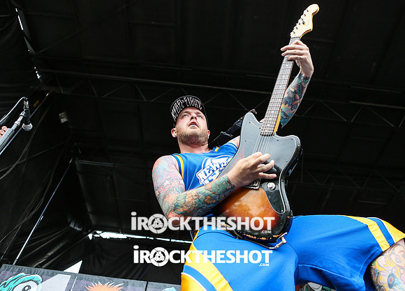 new found glory at warped tour-12