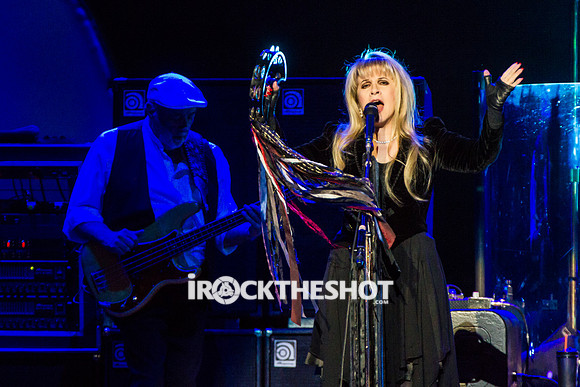 fleetwood-mac-at-madison-square-garden-2013