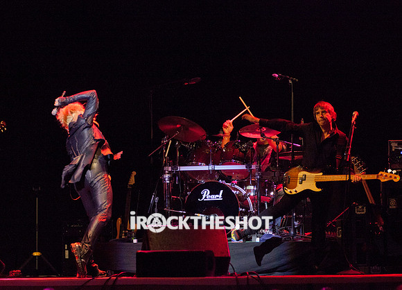 cyndi lauper at the wellmont theatre-19