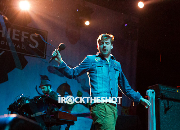 kaiser chiefs at terminal 5-10