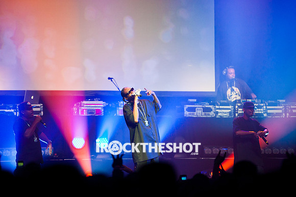 snoop dogg and wiz khalifa at terminal 5-10