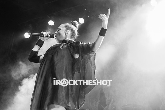garbage-at-the-wellmont-theatre-26