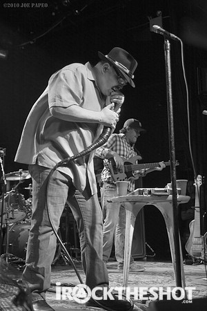 Blues Traveler