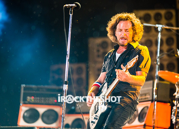 pearl jam at mia-16