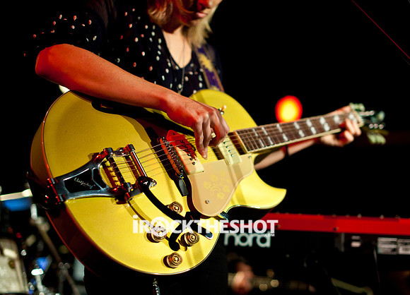 katie herzig at mercury lounge-19