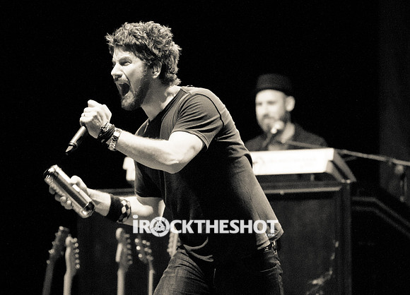 matt nathanson at the wellmont-20