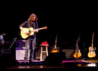 chris cornell at the carnegie  hall-5