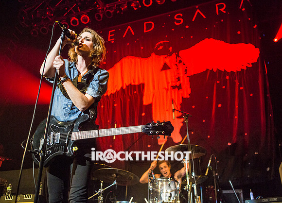 dead sara at terminal 5-14