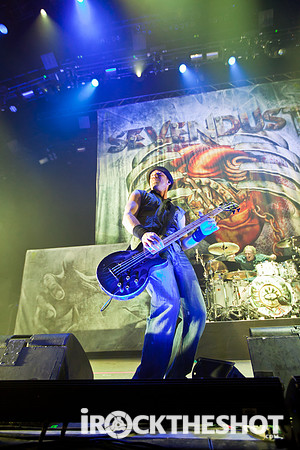 Sevendust-11