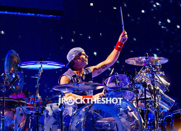 red hot chili peppers at prudential center-4