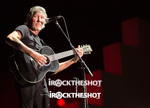 roger waters wall yankee stadium-23
