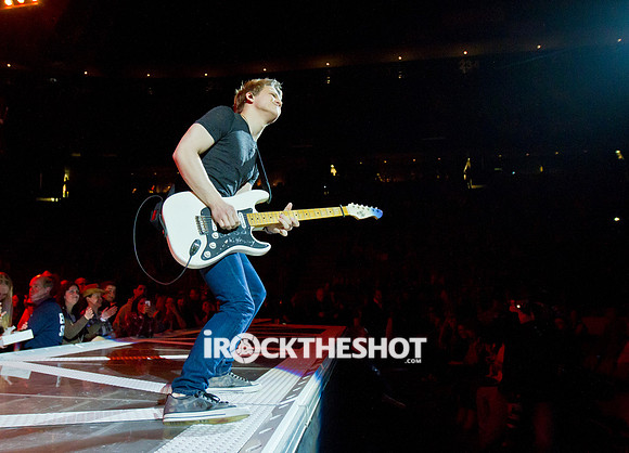 hunter hayes at izod center-2
