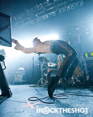 Neon Trees-1