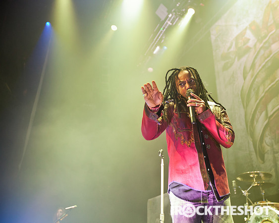 Sevendust-2