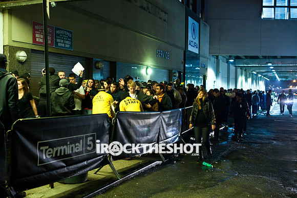 snoop dogg and wiz khalifa at terminal 5-1