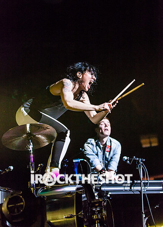 matt & kim at madison square garden-15