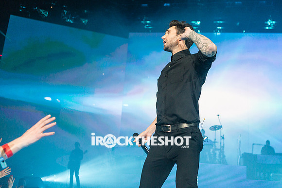maroon 5 at madison square garden-33