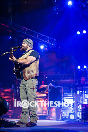 zac brown band at izod center-21