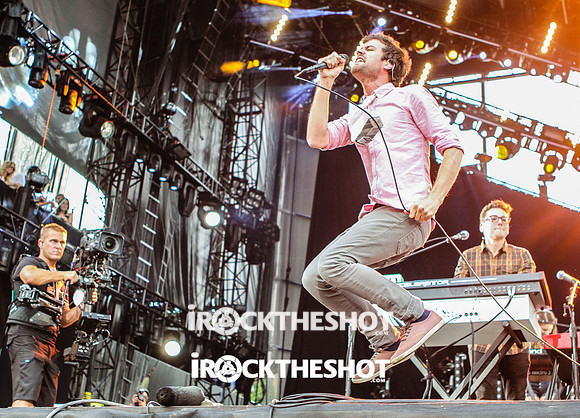 passion pit at mia festival-10