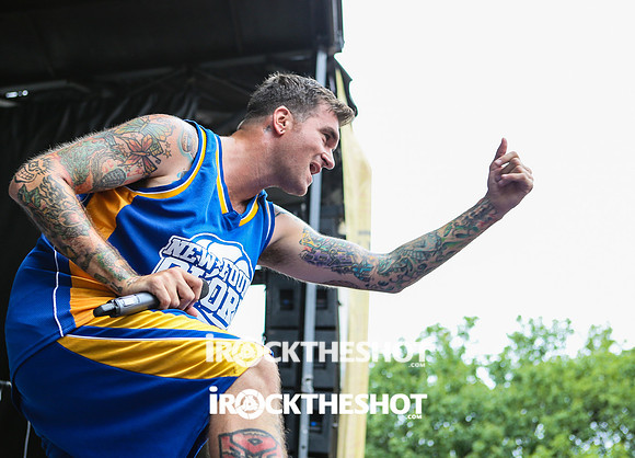 new found glory at warped tour-2