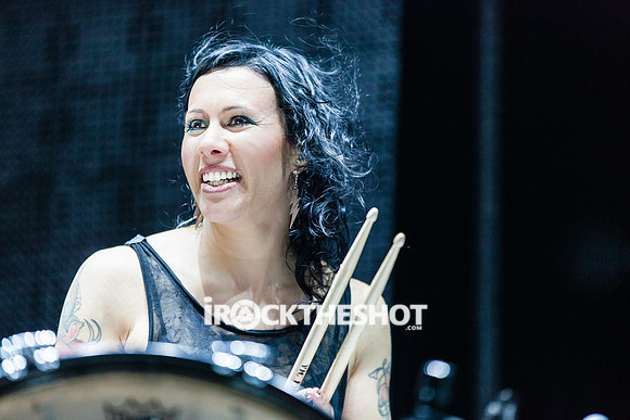 matt & kim at madison square garden-19