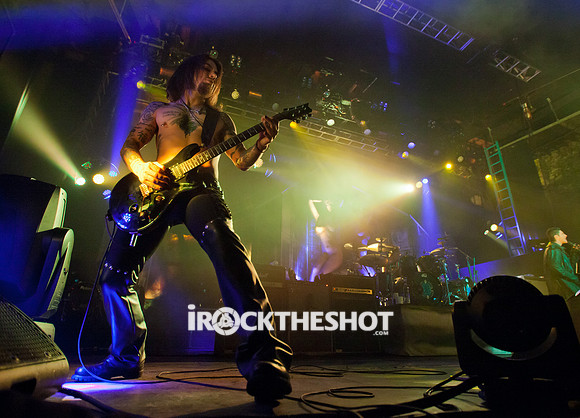 janes addiction at the wellmont theatre-11
