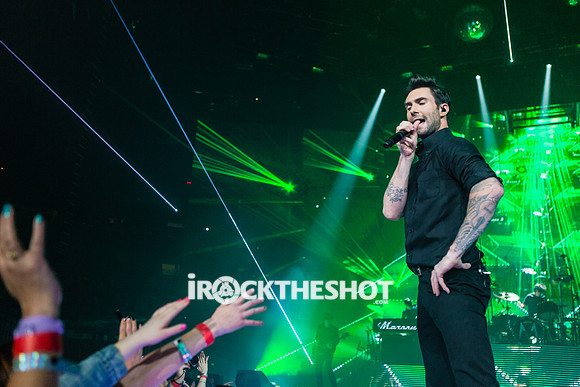 maroon 5 at madison square garden-20