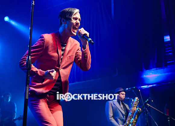 fitz & the tantrums at terminal 5-1