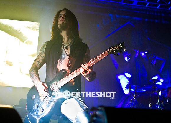 janes addiction at the wellmont theatre-15