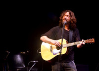 chris cornell at the carnegie  hall-14