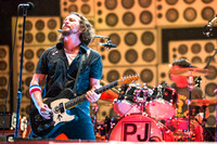 pearl jam at mia-11