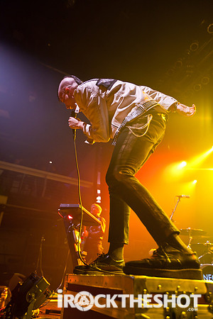 Neon Trees-9