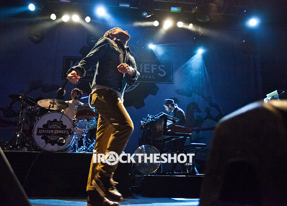 kaiser chiefs at terminal 5-3