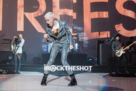 neon trees at madison square garden-16