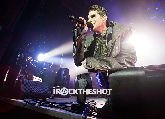 janes addiction at the wellmont theatre-18
