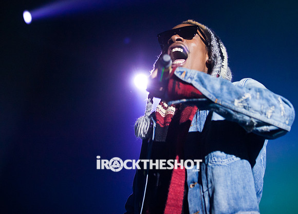 snoop dogg and wiz khalifa at terminal 5-12