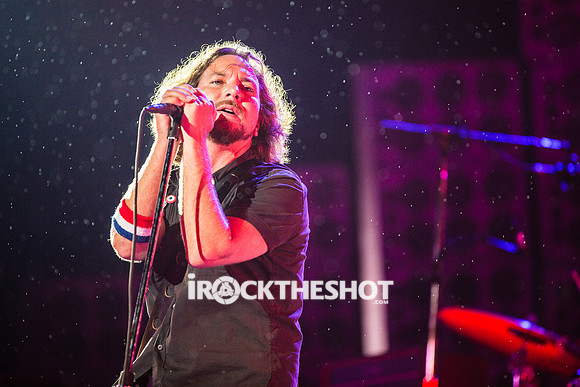 pearl jam at mia-3
