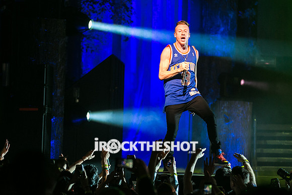 macklemore-and-ryan-lewis-at-the-theater-at-madison-square-garden-21