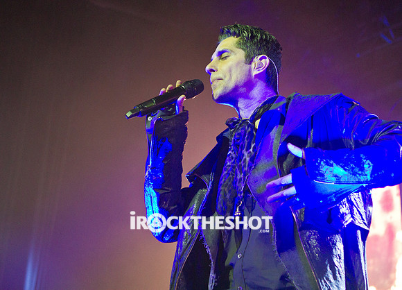 janes addiction at the wellmont theatre-10