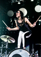 matt & kim at madison square garden-13