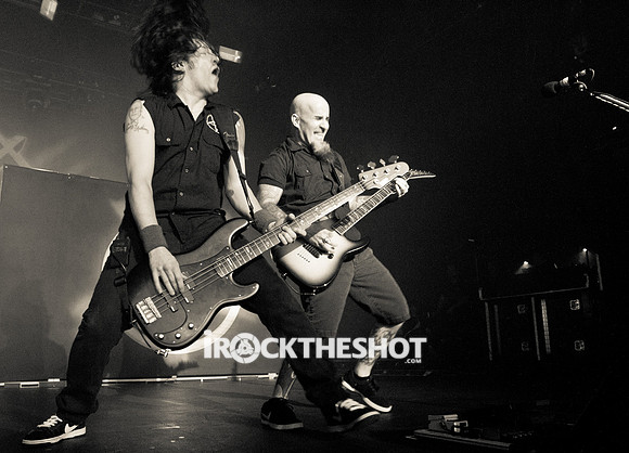 anthrax at best buy theater-15