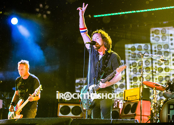 pearl jam at mia-15