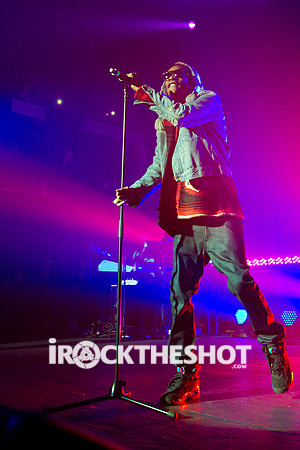 snoop dogg and wiz khalifa at terminal 5-17