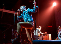 kaiser chiefs at terminal 5-1