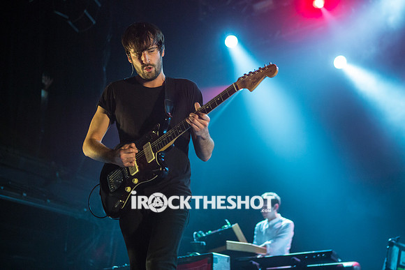 foals-at-terminal-5-12