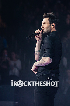maroon 5 at madison square garden-32