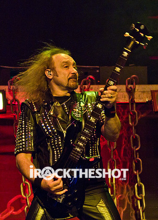 judas priest at izod-12