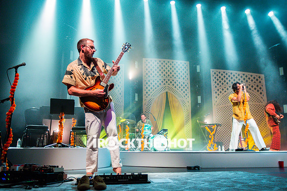 young-the-giant-beacon-theatre-10-21-2022-joe-papeo-24
