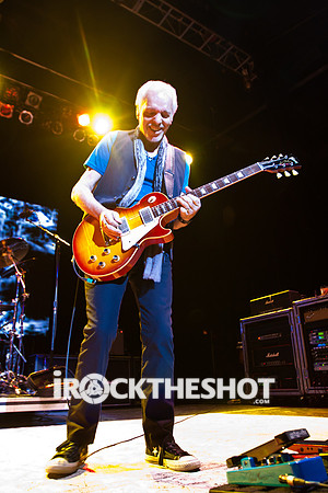 peter frampton at the wellmont (8 of 19)
